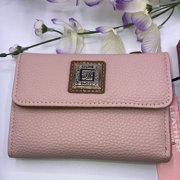 WOMEN’S STONE MOUNTAIN Bonded Leather Wallet Purse Bag - Picture 1 of 12